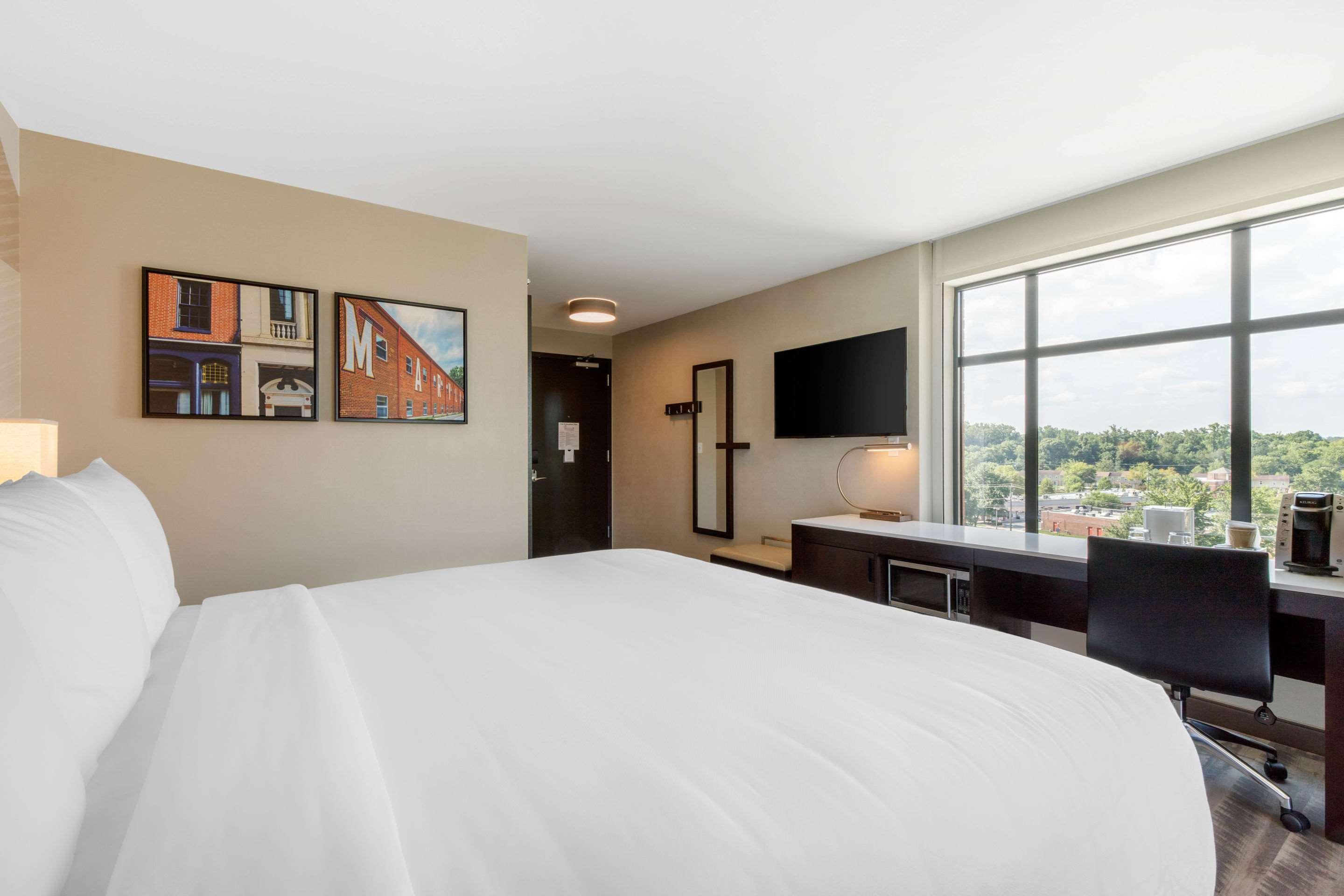 Hotel Cambria College Park