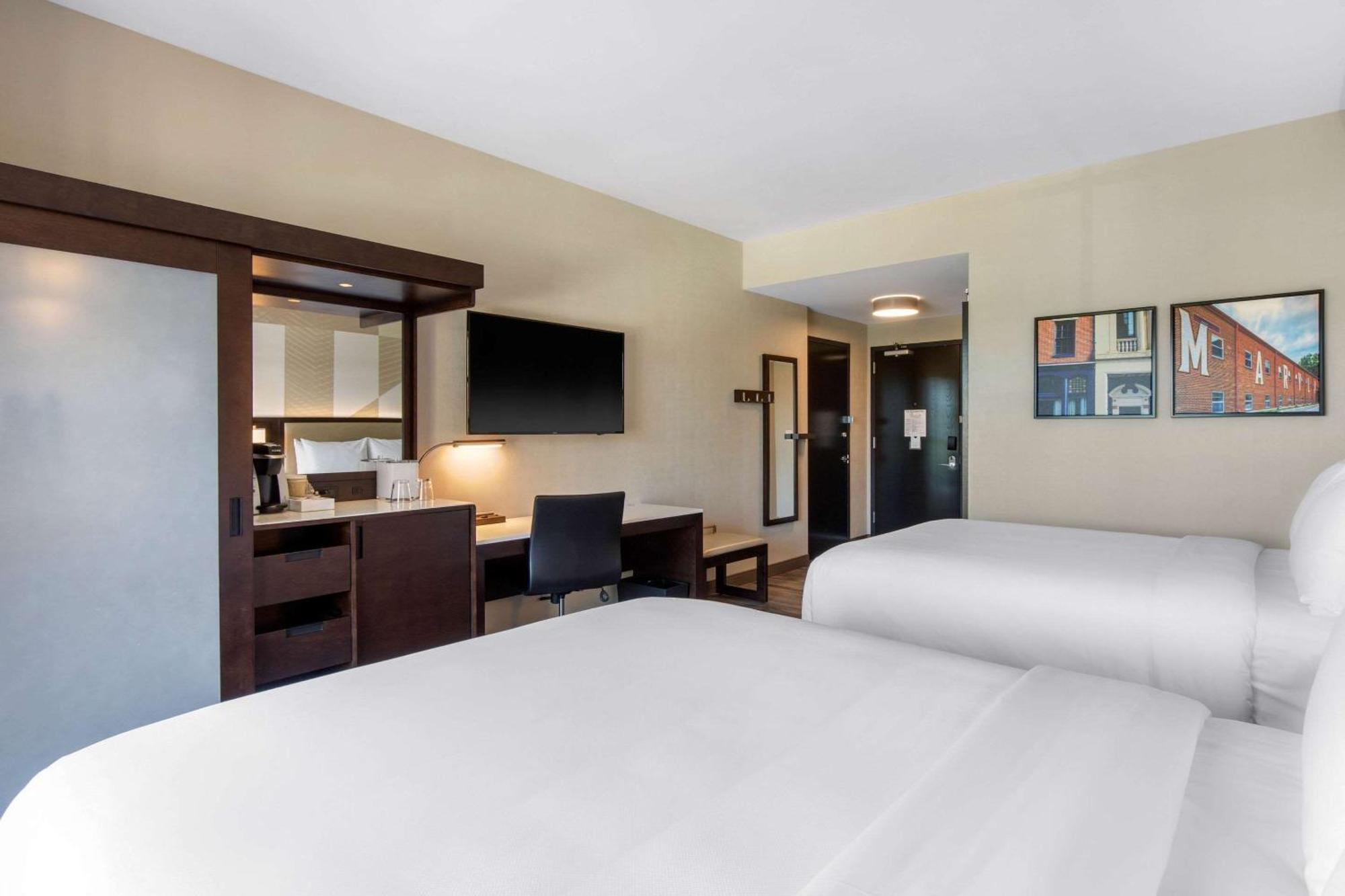 Hotel Cambria