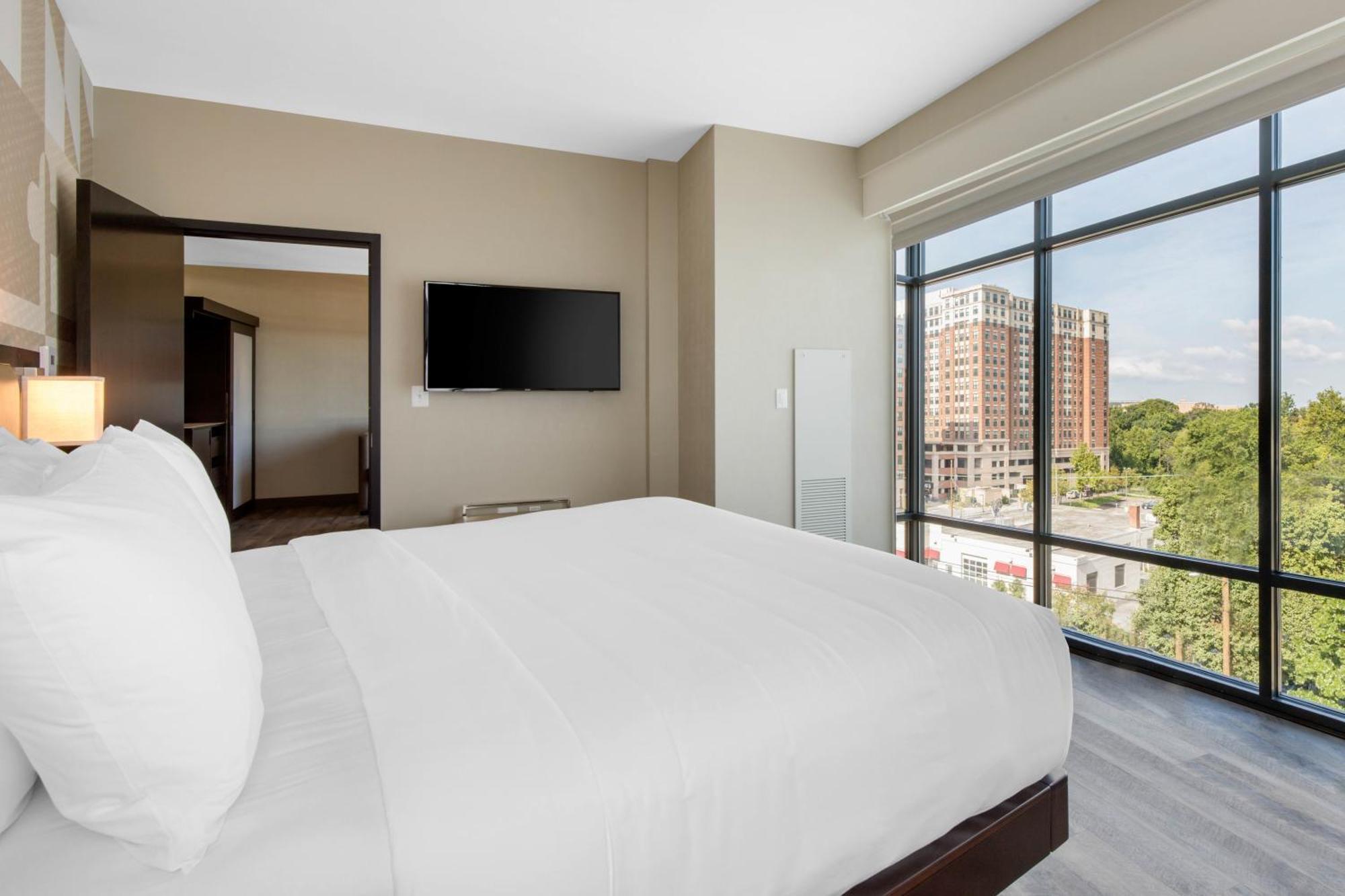 Hotel Cambria 3*